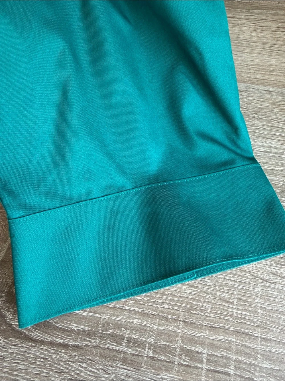 Chicos Emerald Green Button Up Shirt Button Back Women’s Size 4 New